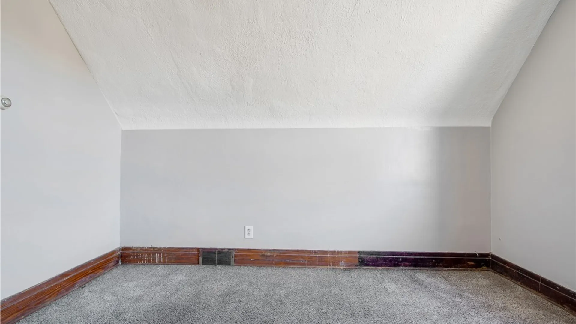 Property at 129 Roma Avenue, Buffalo, NY 14215 22