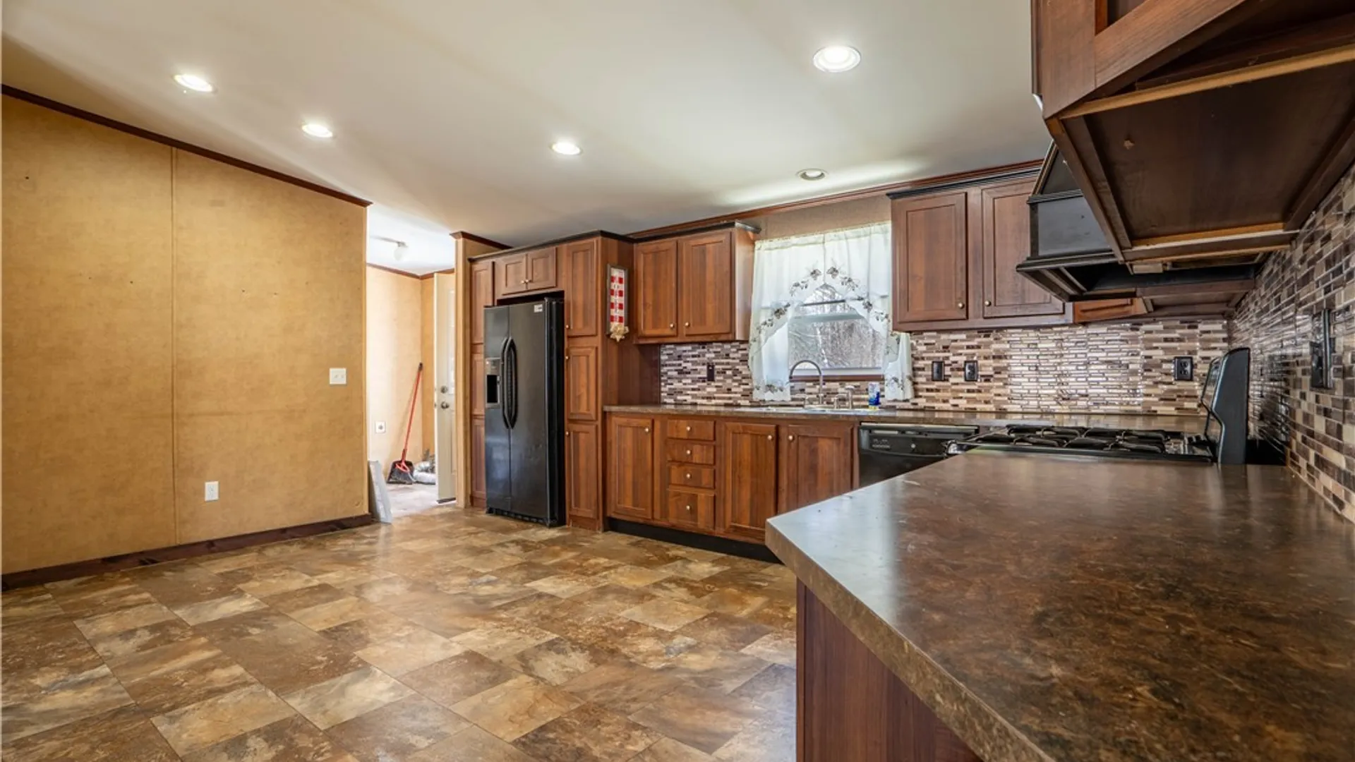 Property at 833 Cinko Drive, Frankfort, NY 13357 6