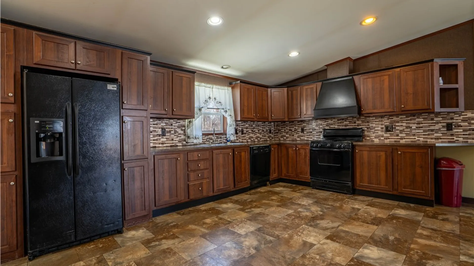 Property at 833 Cinko Drive, Frankfort, NY 13357 7