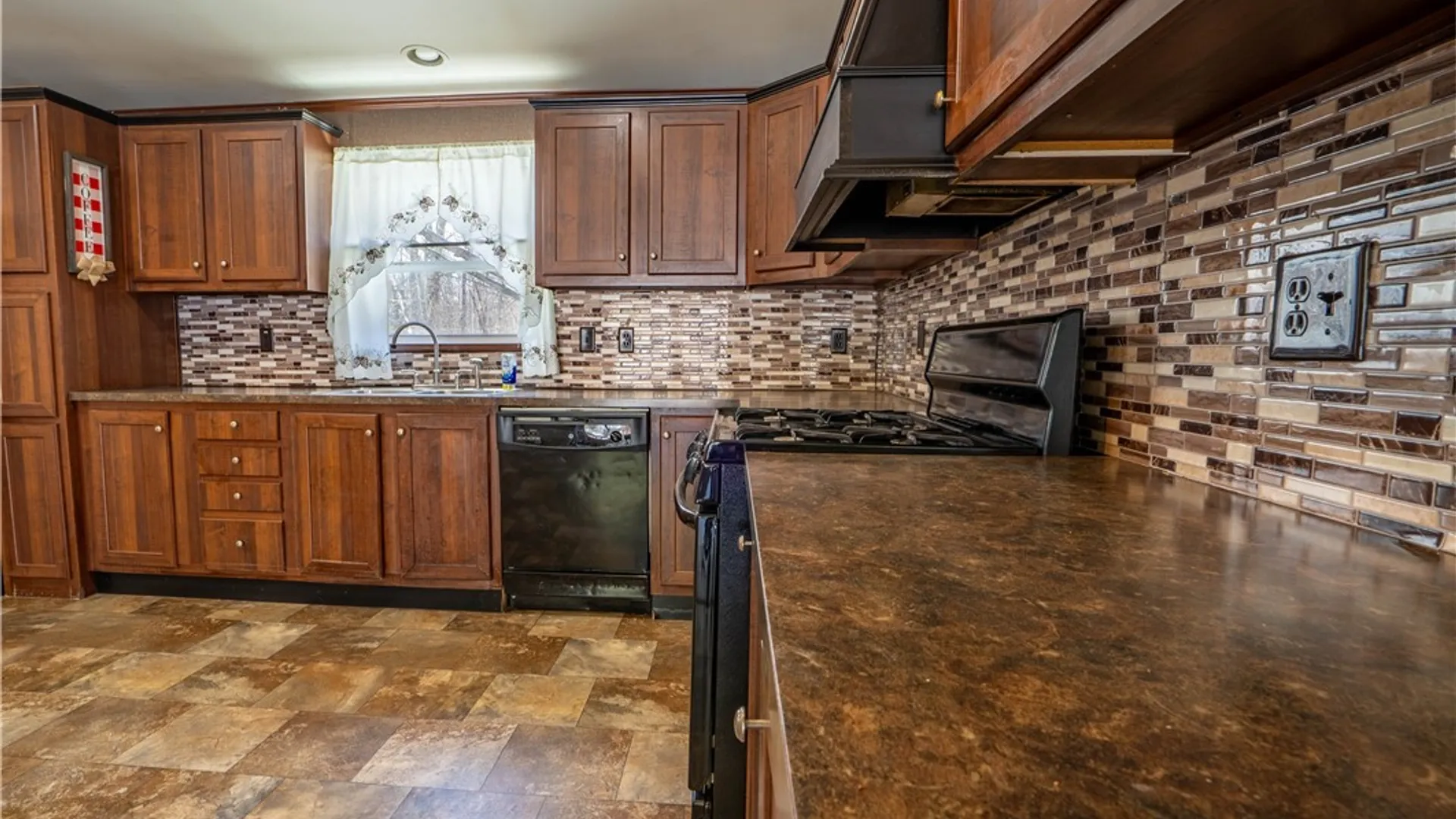 Property at 833 Cinko Drive, Frankfort, NY 13357 9