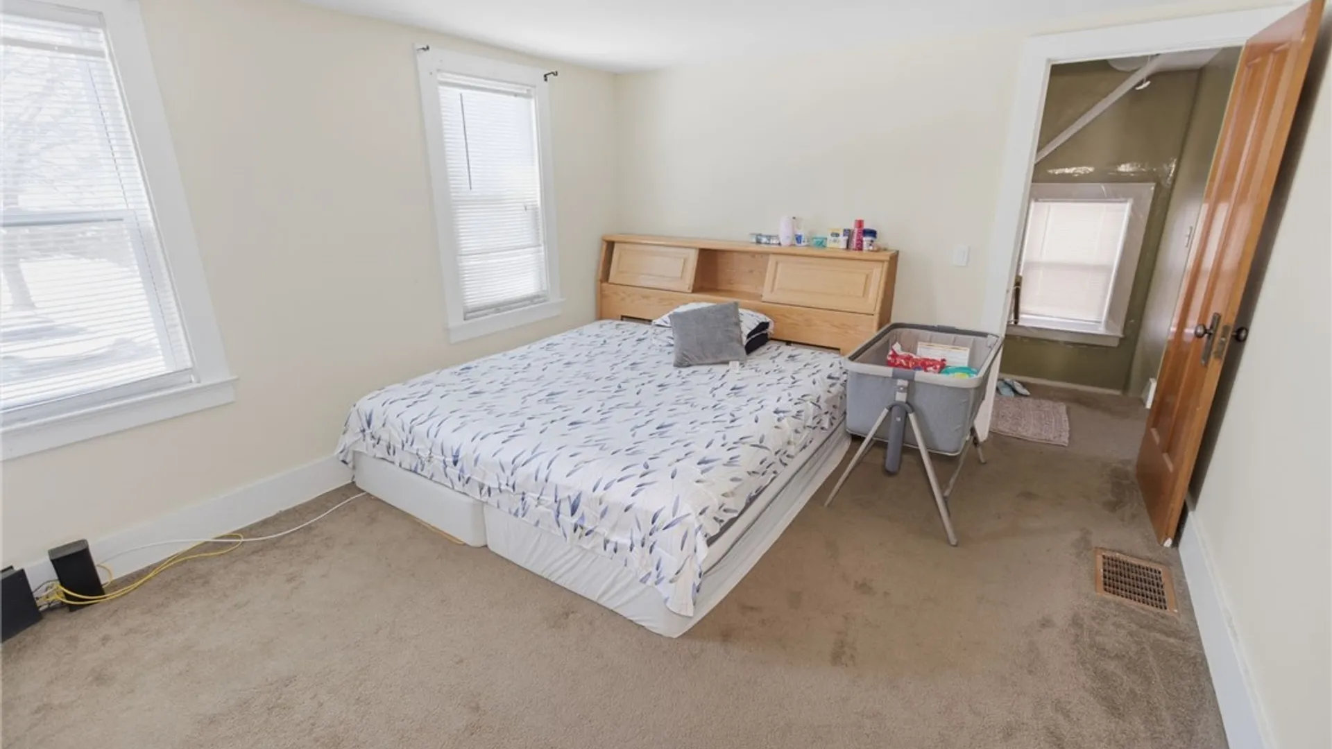 Property at 780 Genesee Park Boulevard, Rochester, NY 14619 17