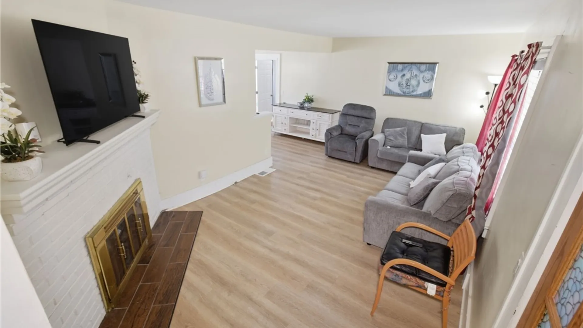 Property at 780 Genesee Park Boulevard, Rochester, NY 14619 4