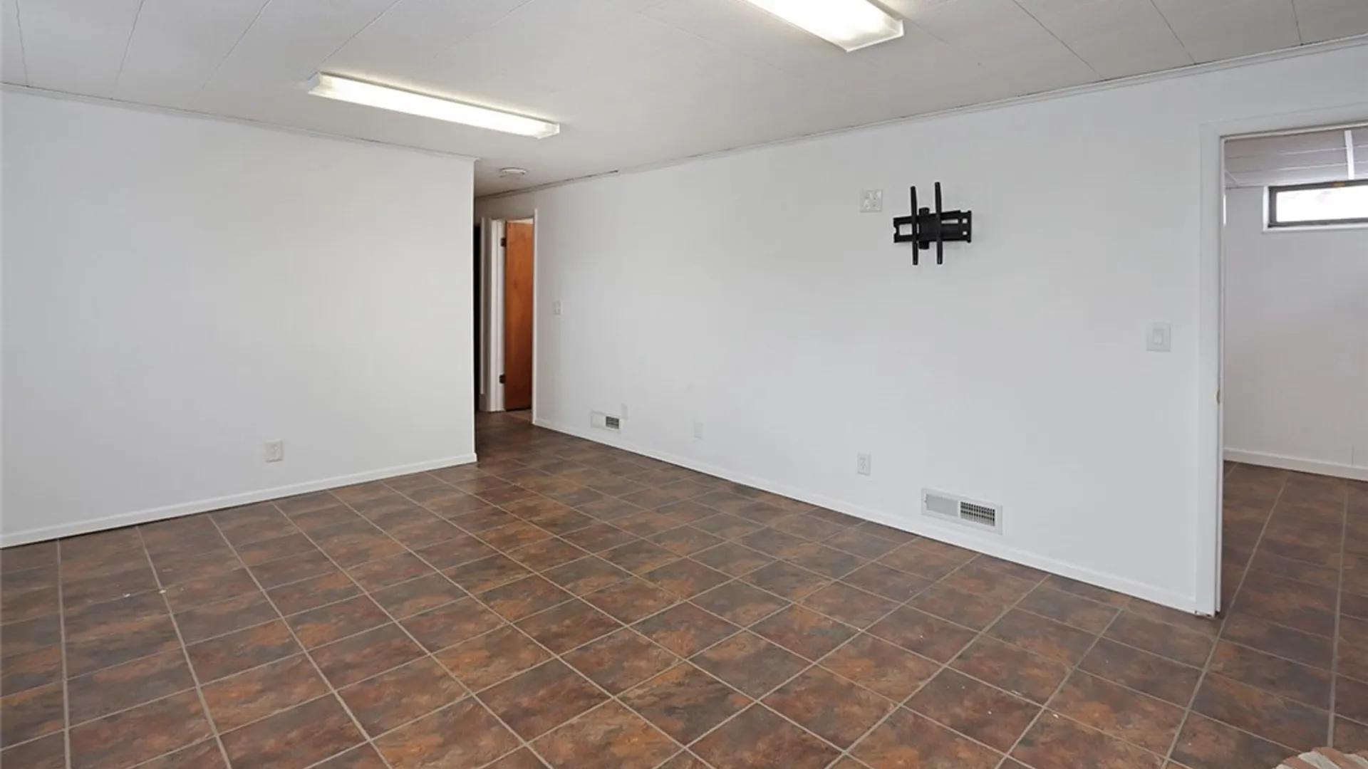 Property at 104 Ardsley Drive, DeWitt, NY 13214 28