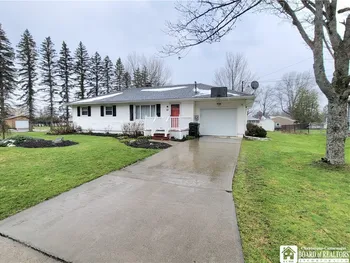 Property at 28 Laurie Lane, Jamestown, NY 14701