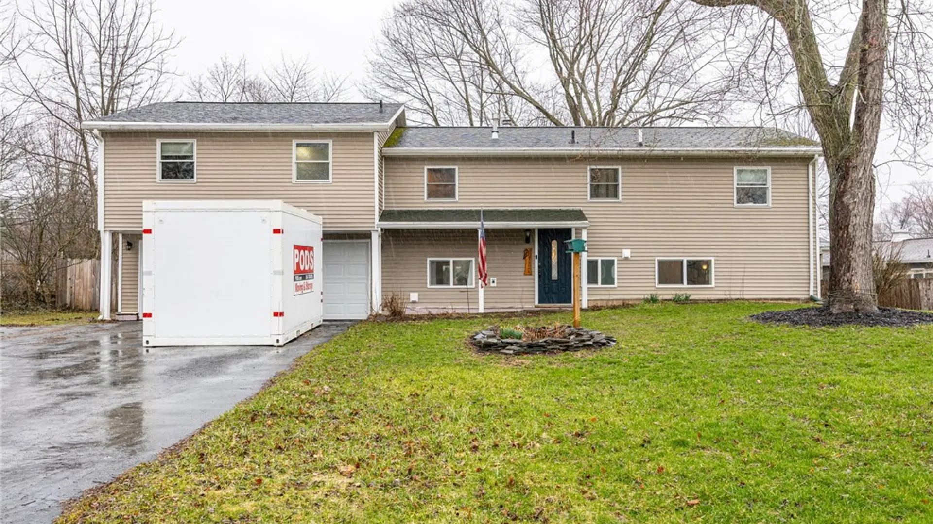 Property at 17 Amsden Drive, Henrietta, NY 14623 31