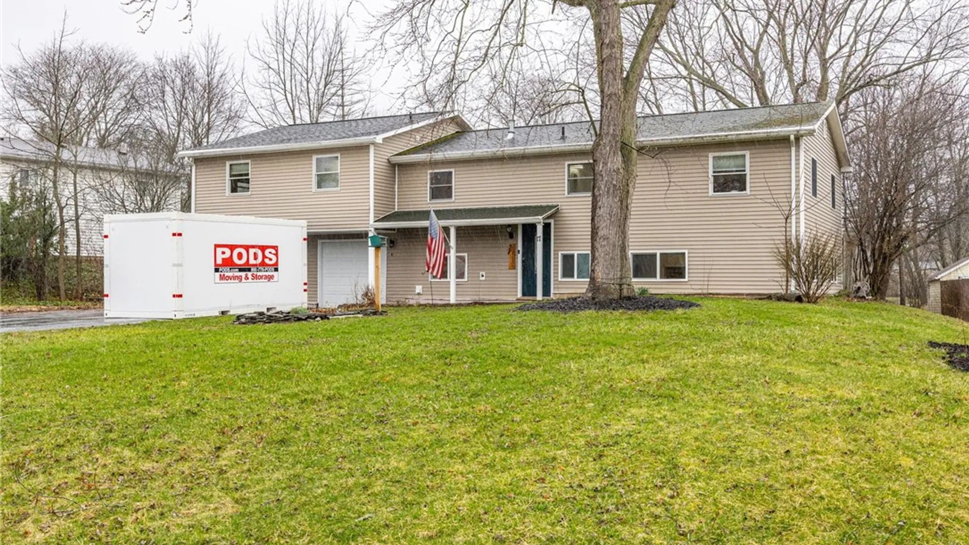 Property at 17 Amsden Drive, Henrietta, NY 14623 32