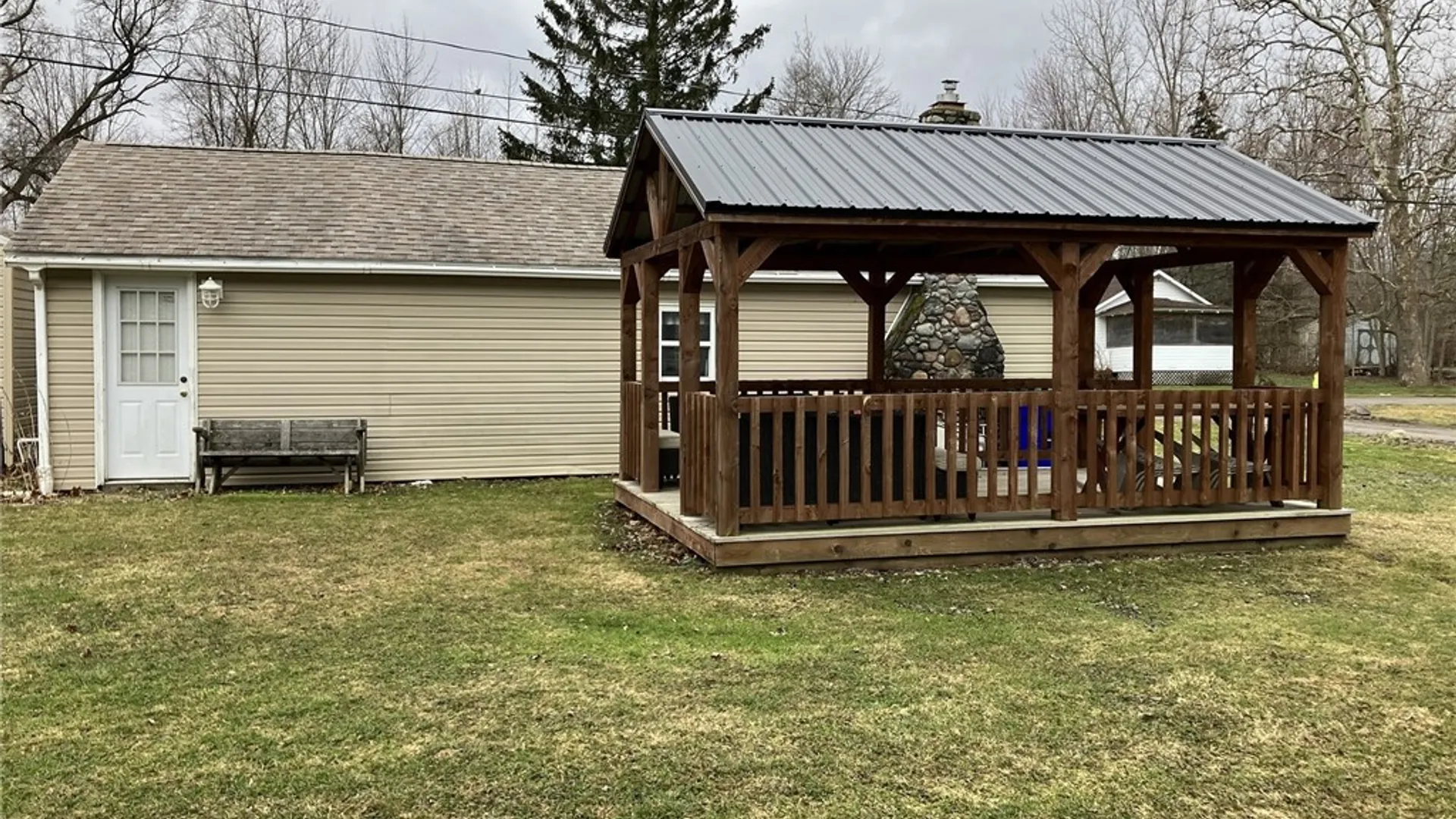 Property at 935 Vinecliff Street, Carlton, NY 14571 2