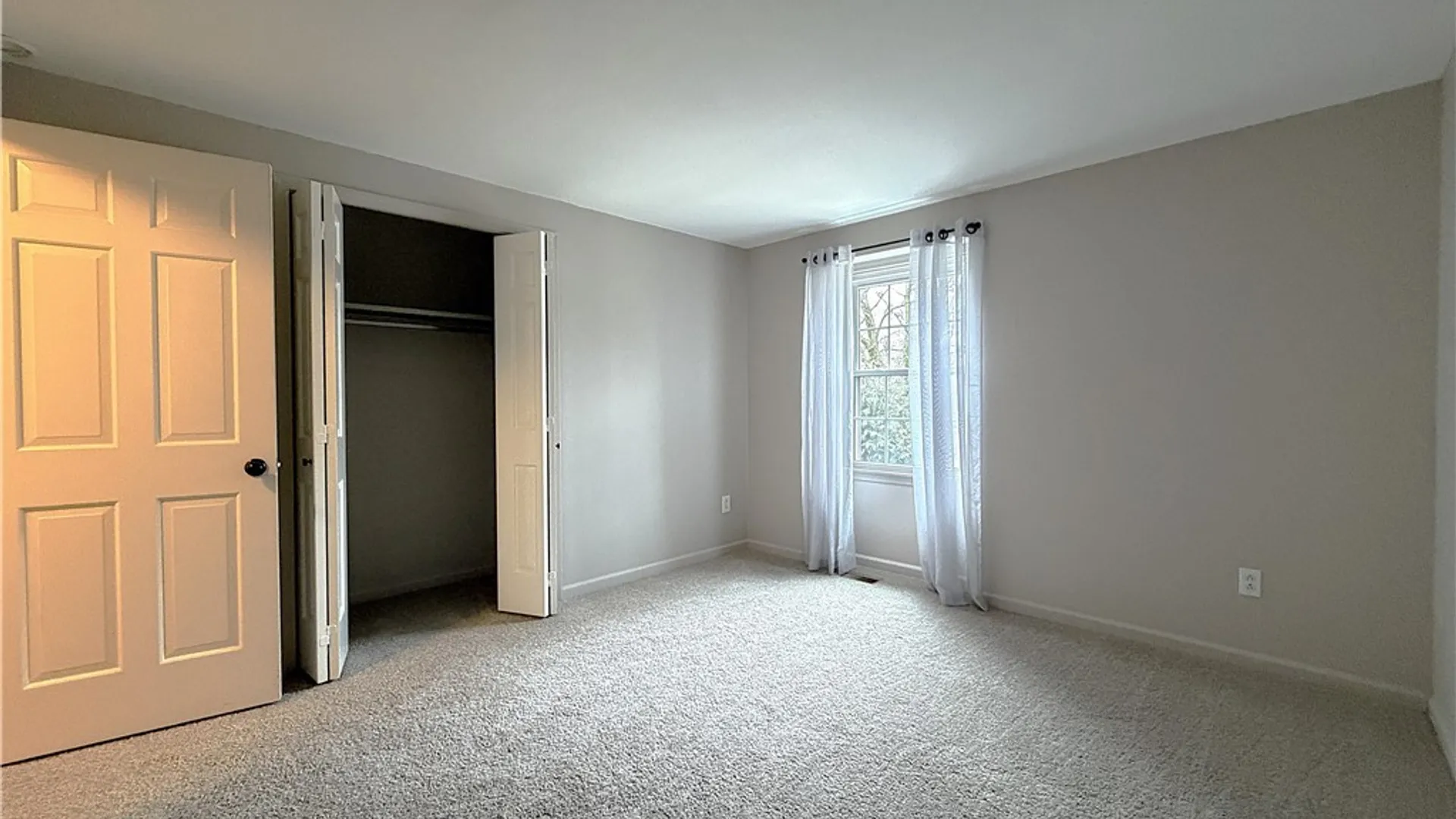 Property at 1340 Maple Road, Amherst, NY 14221 16