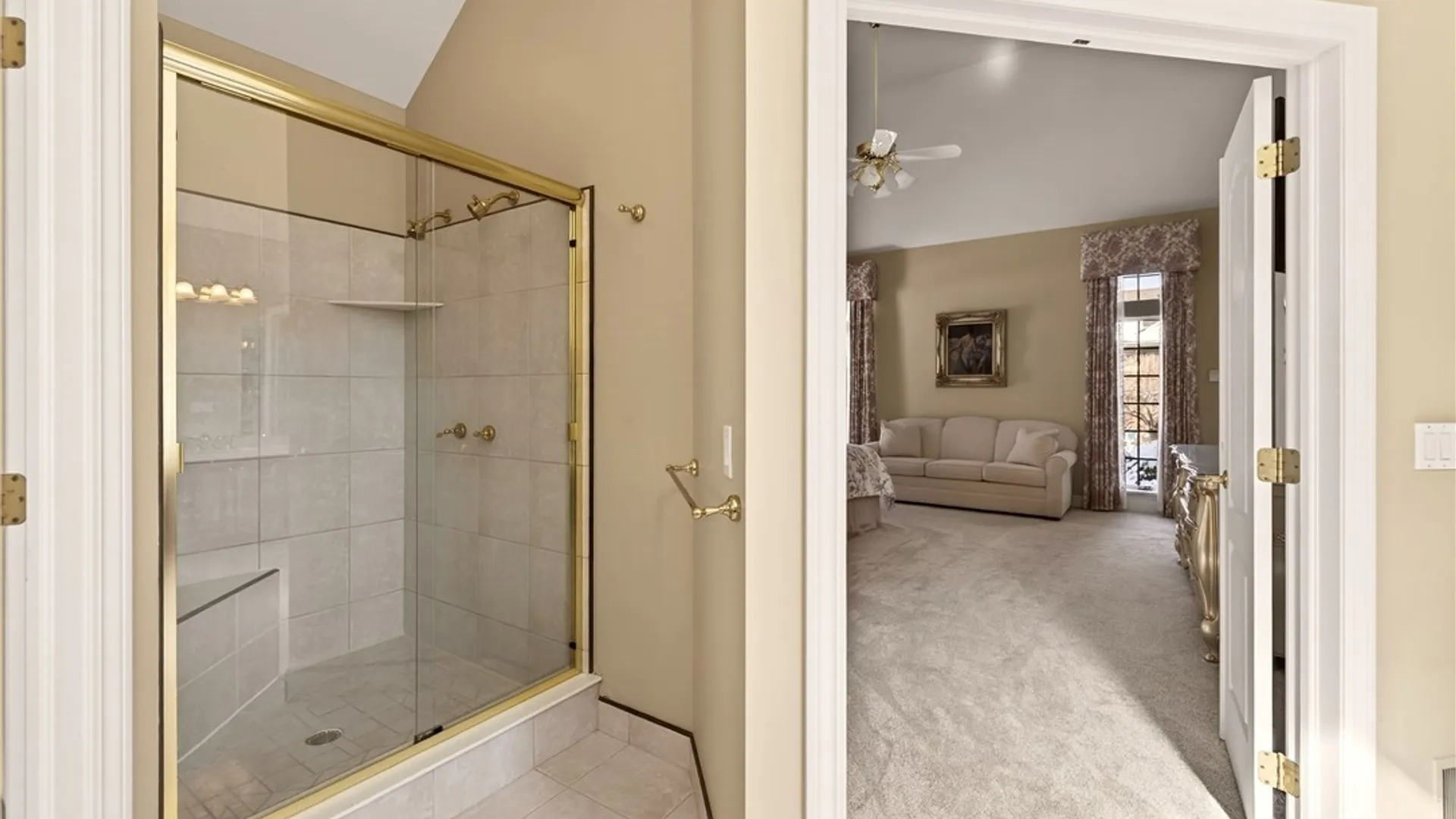 Property at 7 Beauclaire Lane, Perinton, NY 14450 15