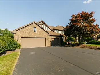 7 Beauclaire Lane, Perinton, NY 14450