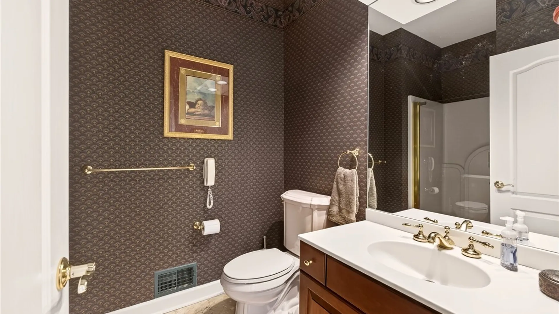 Property at 7 Beauclaire Lane, Perinton, NY 14450 26