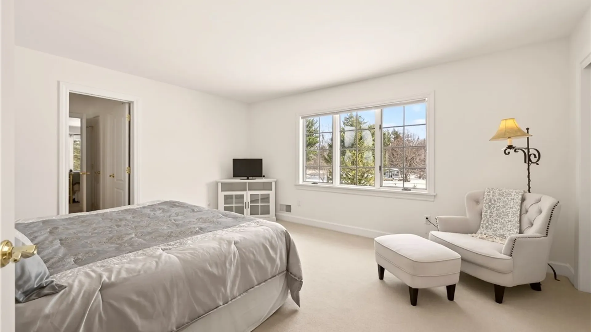 Property at 7 Beauclaire Lane, Perinton, NY 14450 31