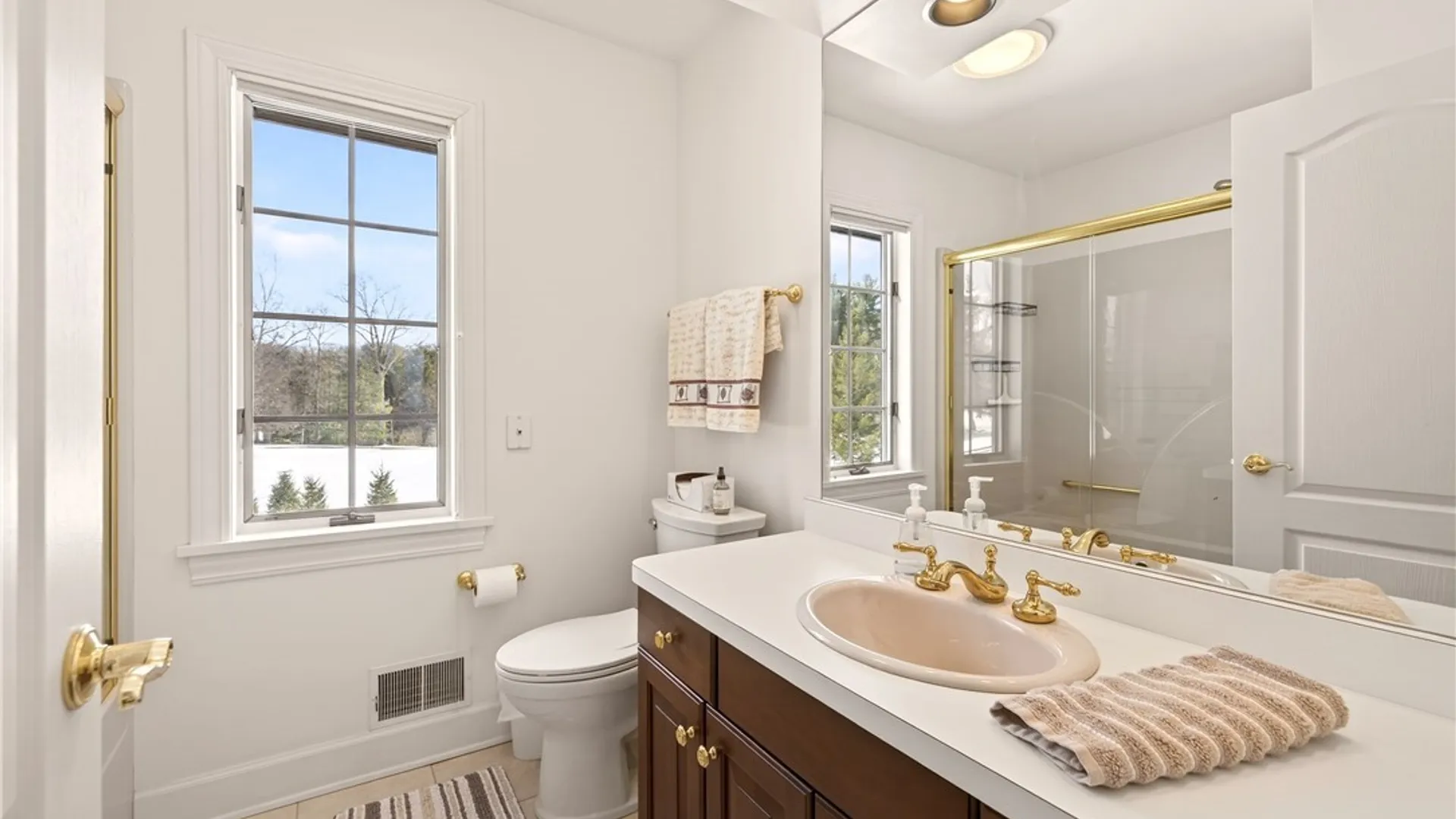 Property at 7 Beauclaire Lane, Perinton, NY 14450 34