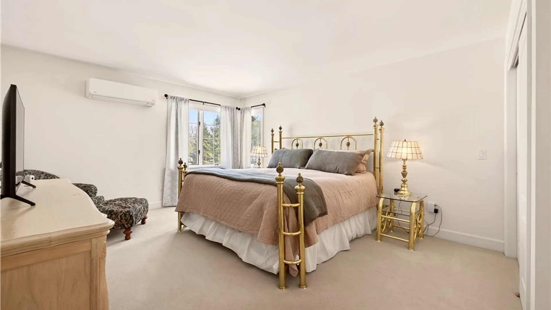 Property at 7 Beauclaire Lane, Perinton, NY 14450 35