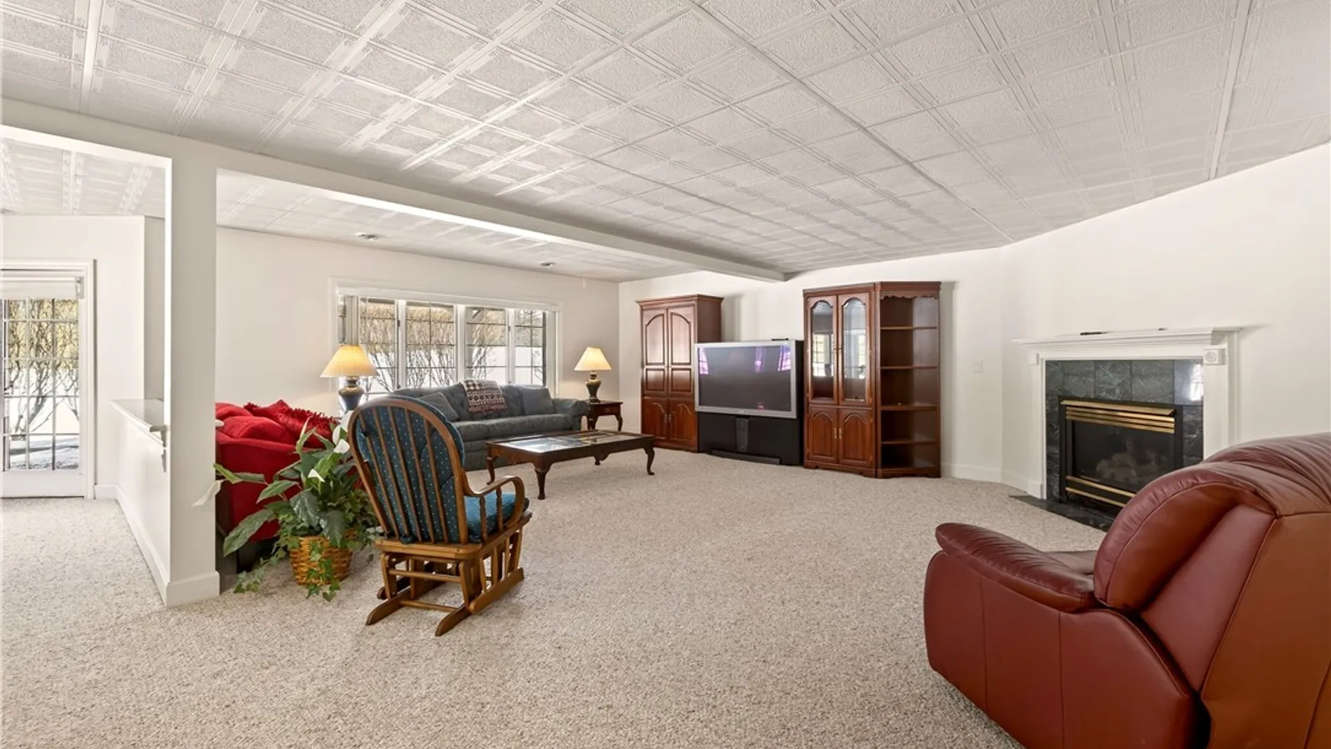 Property at 7 Beauclaire Lane, Perinton, NY 14450 39