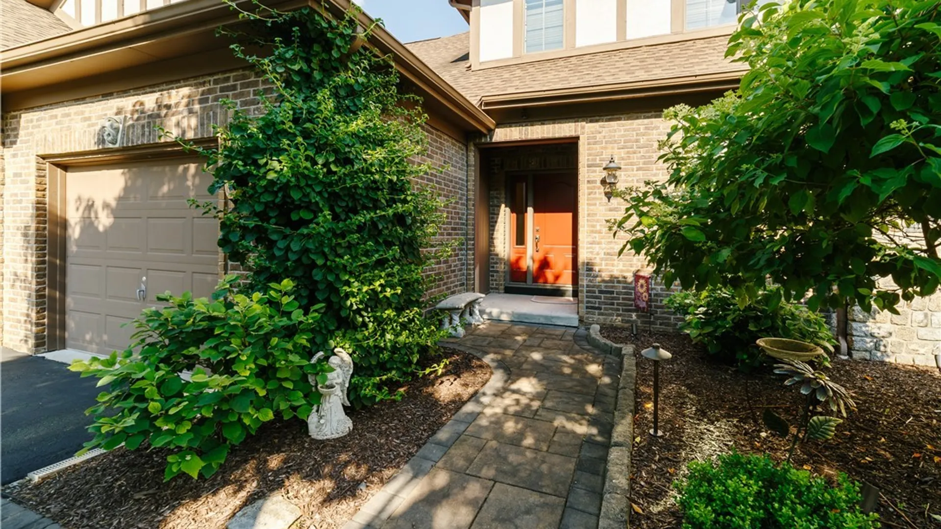 Property at 7 Beauclaire Lane, Perinton, NY 14450 5