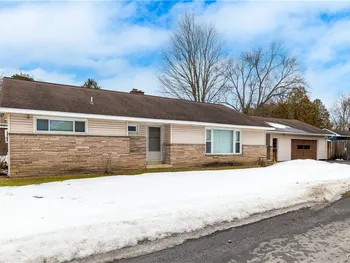 1 Gerry Avenue, New Hartford, NY 13413
