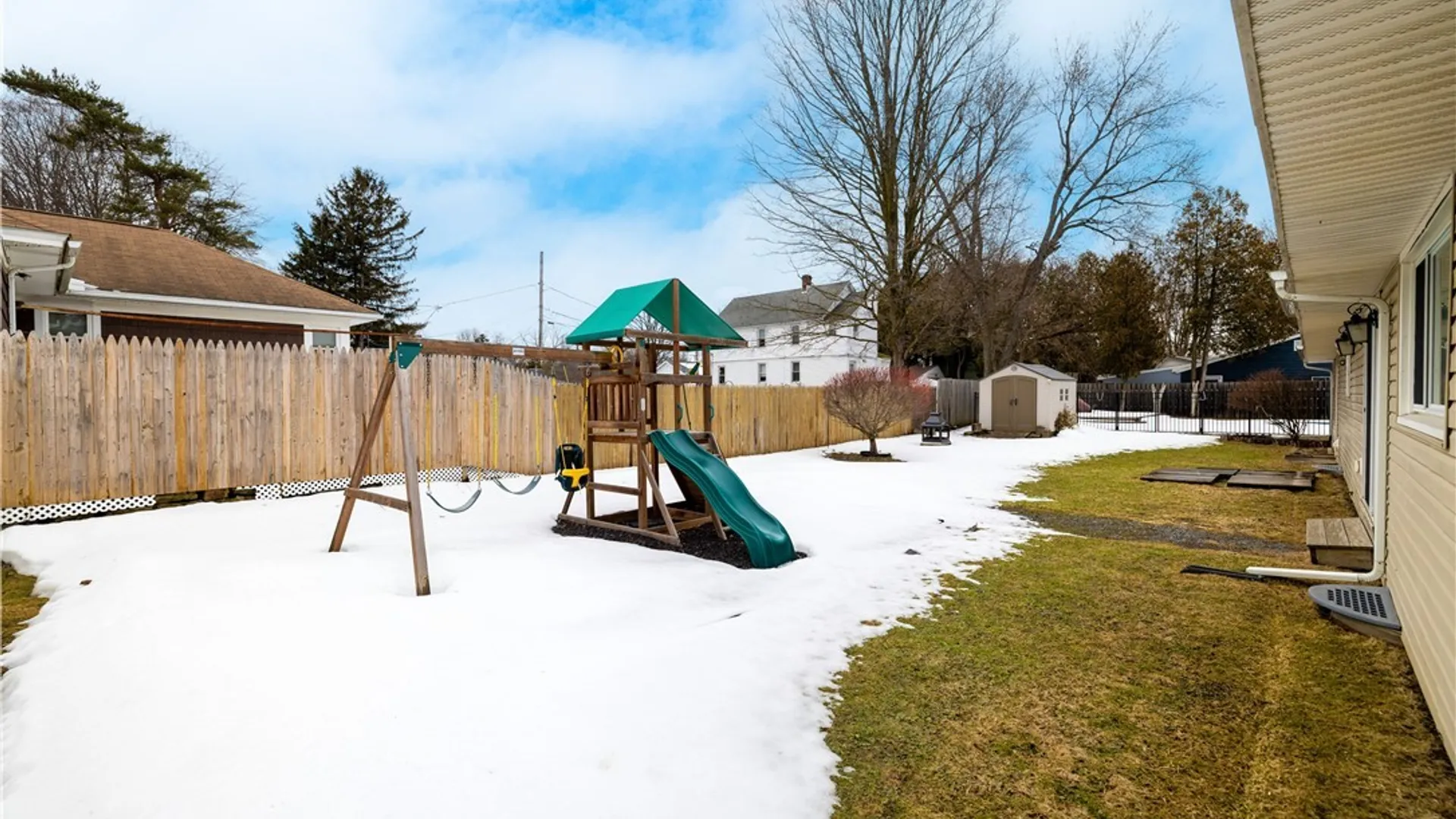 Property at 1 Gerry Avenue, New Hartford, NY 13413 28