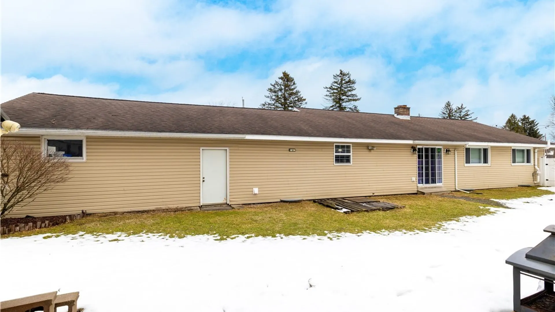 Property at 1 Gerry Avenue, New Hartford, NY 13413 29
