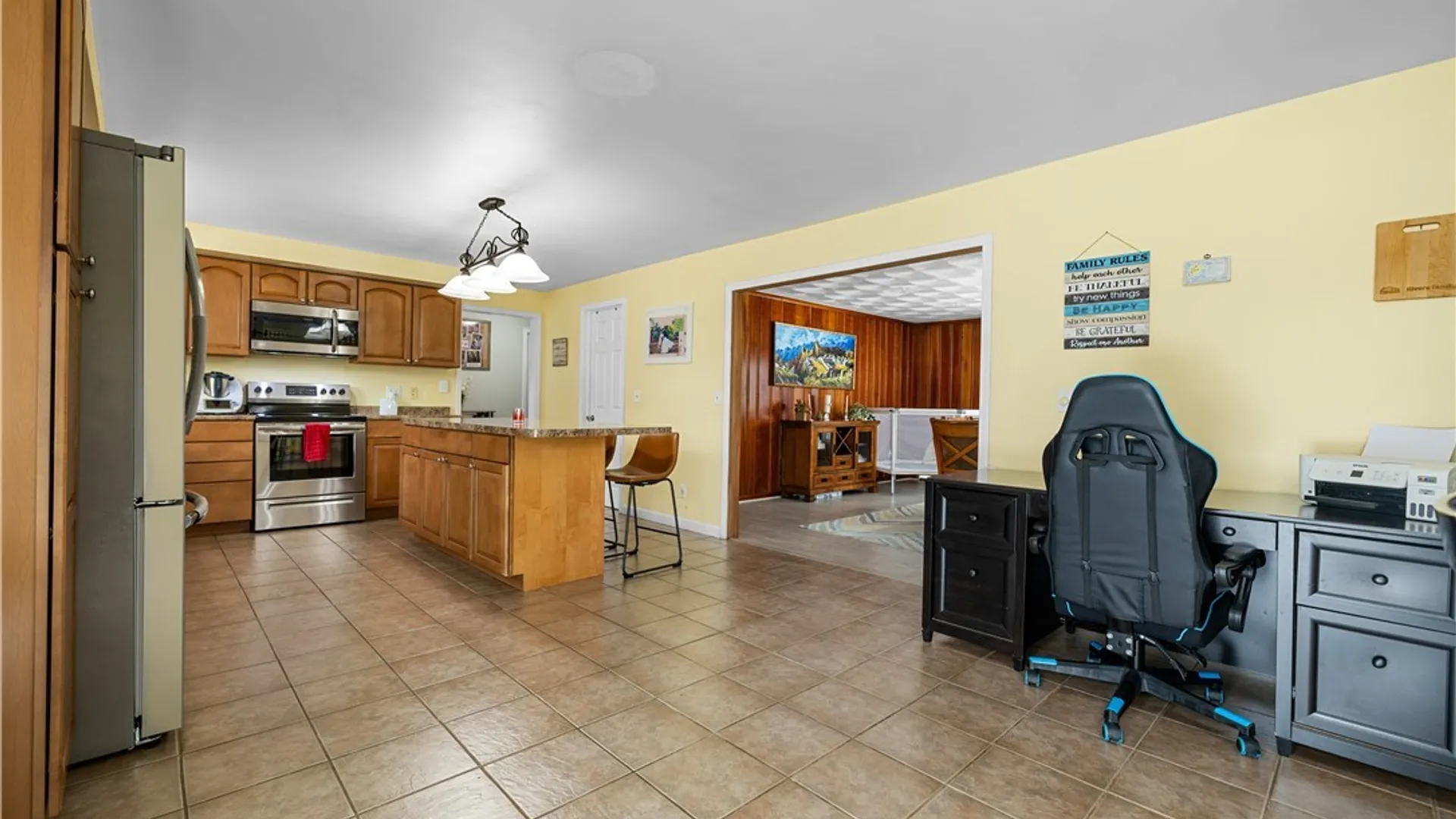 Property at 1 Gerry Avenue, New Hartford, NY 13413 8