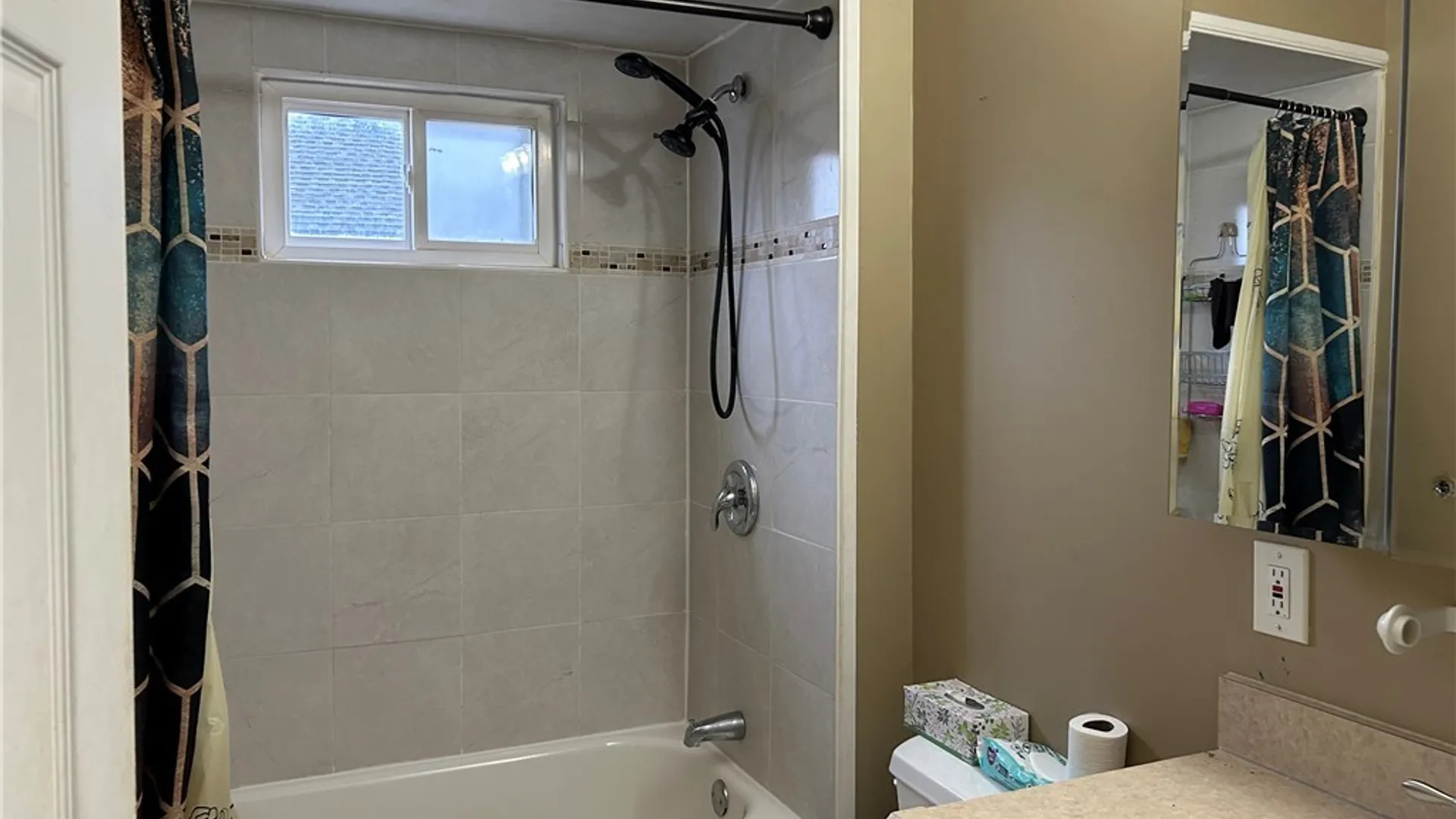 Property at 127 Schiller Avenue, Syracuse, NY 13203 11