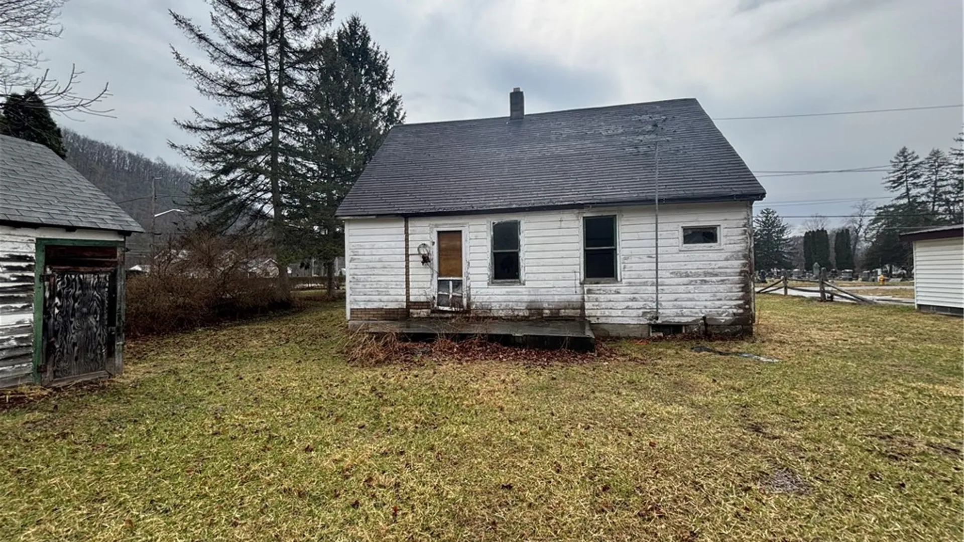 Property at 17 Seaman Place, Bath, NY 14879 8