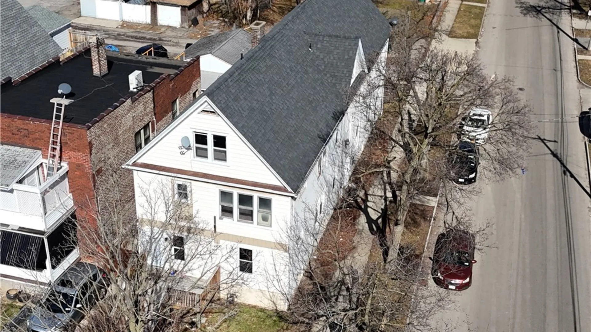 Property at 2034 La Salle Avenue, Niagara Falls, NY 14301 4