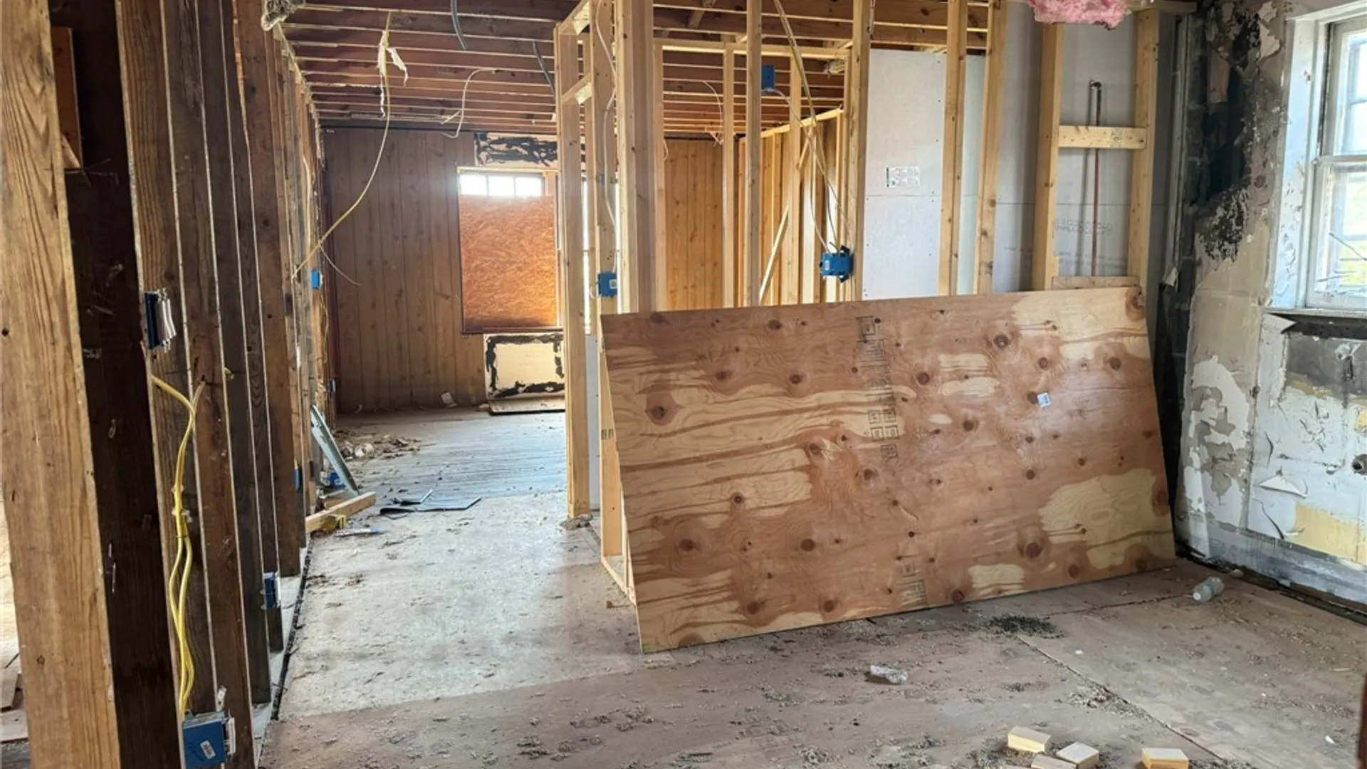 Property at 809 Ashland Avenue, Niagara Falls, NY 14301 3