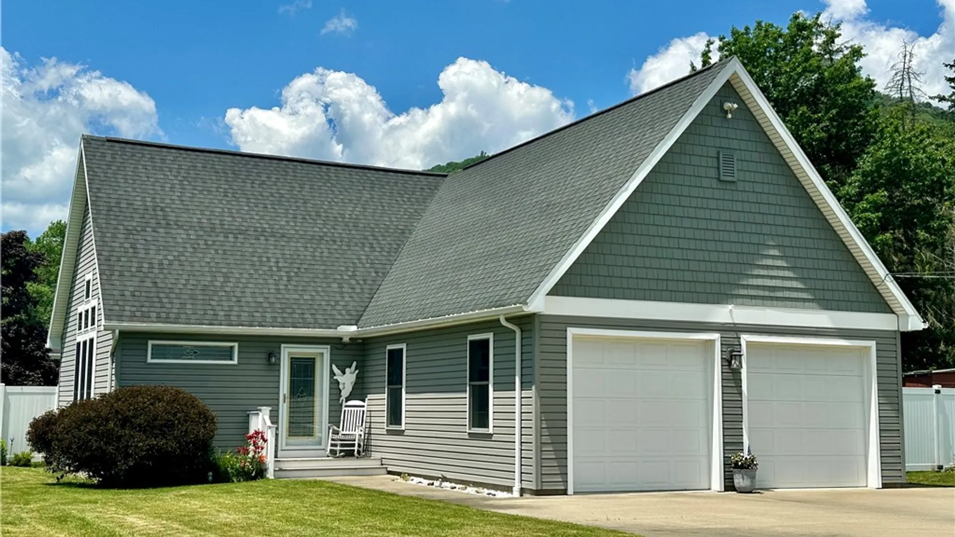 Property at 187 Seaward Avenue, Bradford City, PA 16701 2