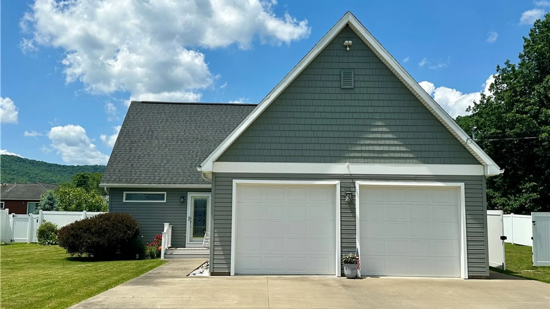 Property at 187 Seaward Avenue, Bradford City, PA 16701 3
