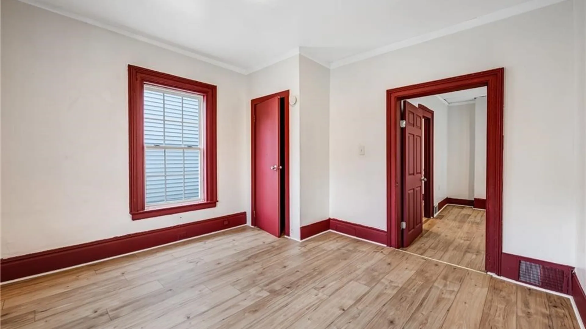 Property at 219 Courtland Avenue, Buffalo, NY 14215 24