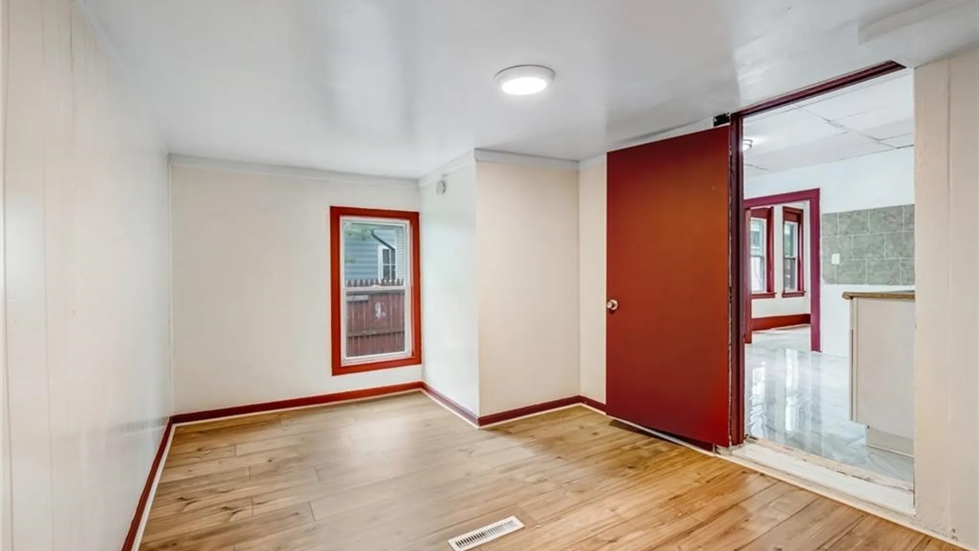 Property at 219 Courtland Avenue, Buffalo, NY 14215 29
