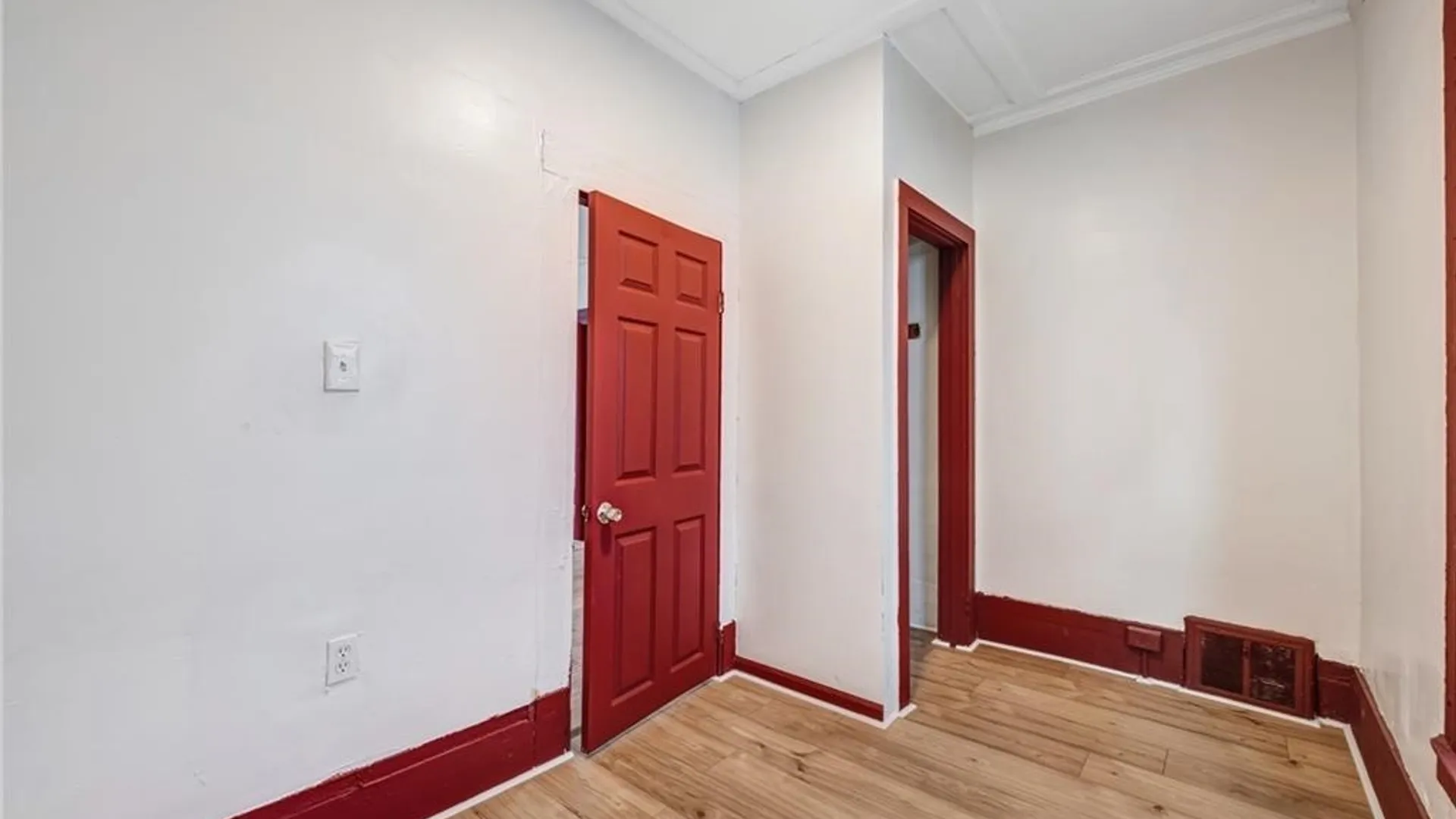 Property at 219 Courtland Avenue, Buffalo, NY 14215 33