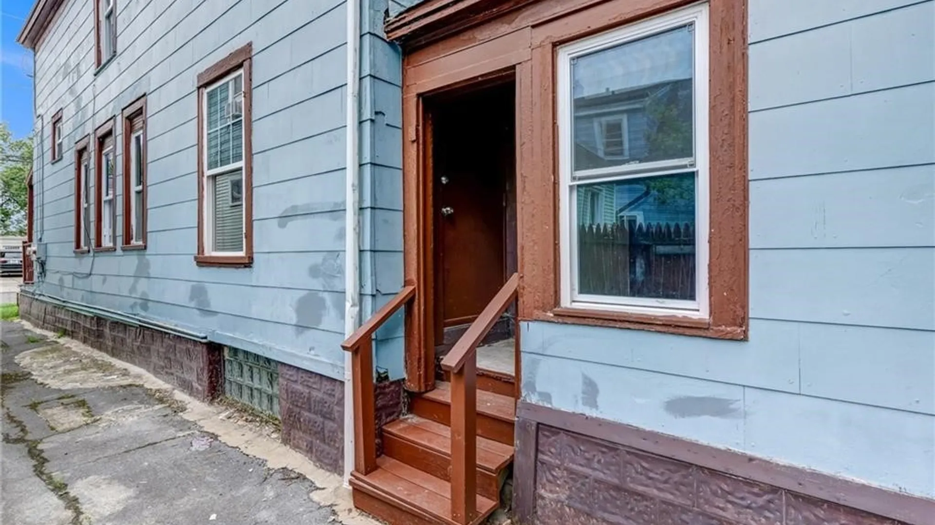 Property at 219 Courtland Avenue, Buffalo, NY 14215 46