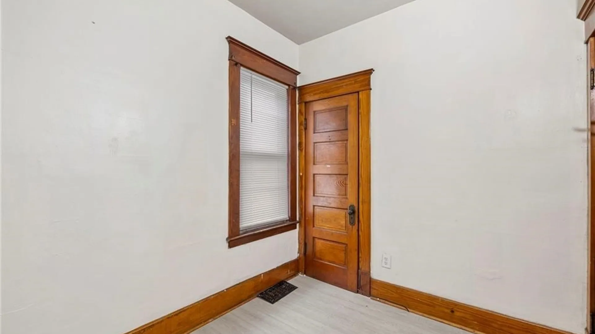 Property at 154 Zenner Street, Buffalo, NY 14211 15