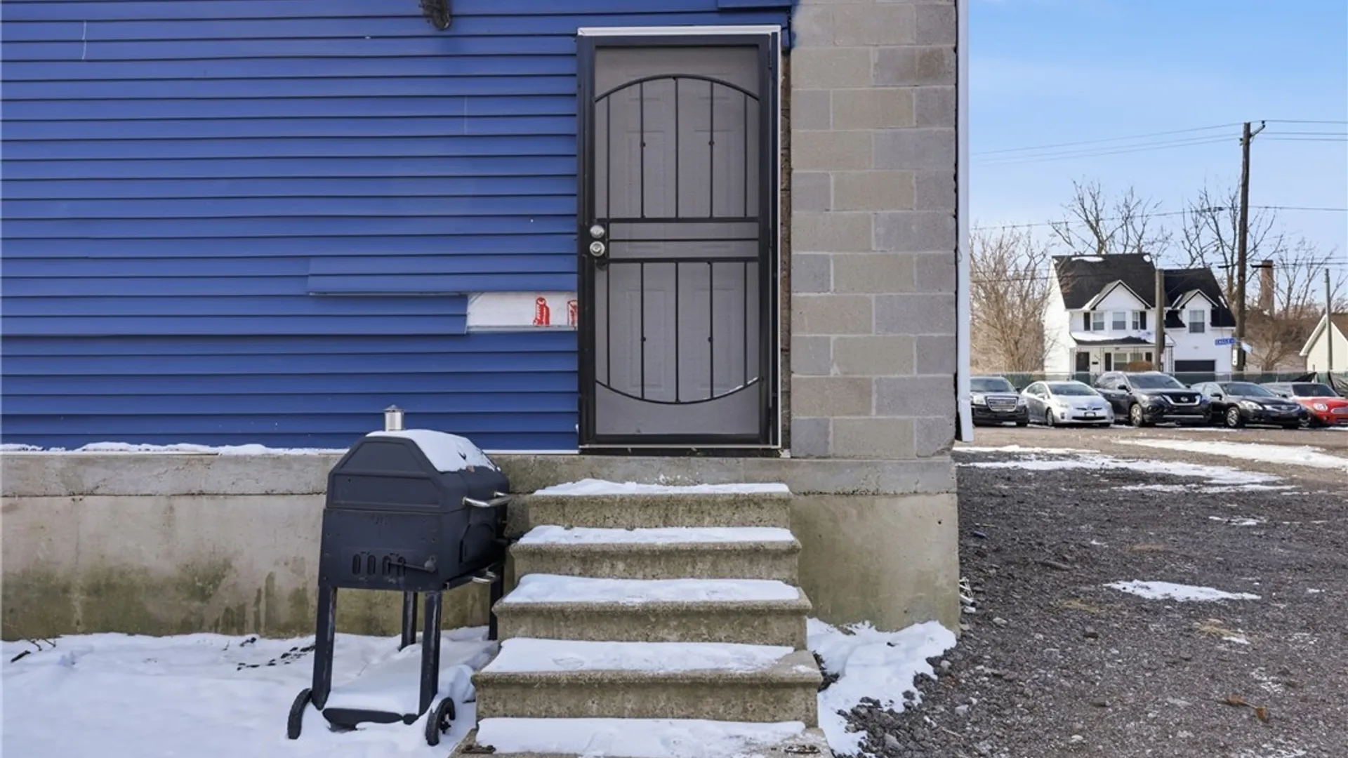 Property at 688 Eagle Street, Buffalo, NY 14210 6