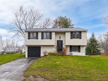 Property at 45 Huntington Pkwy Parkway, Hamlin, NY 14464