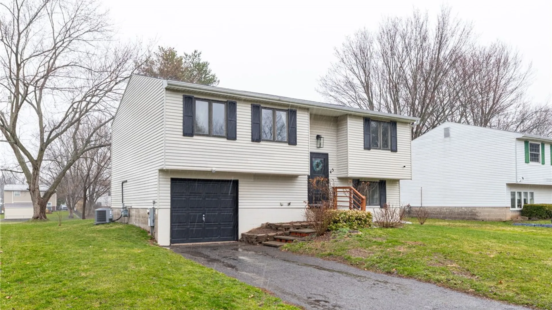 Property at 45 Huntington Pkwy Parkway, Hamlin, NY 14464 27