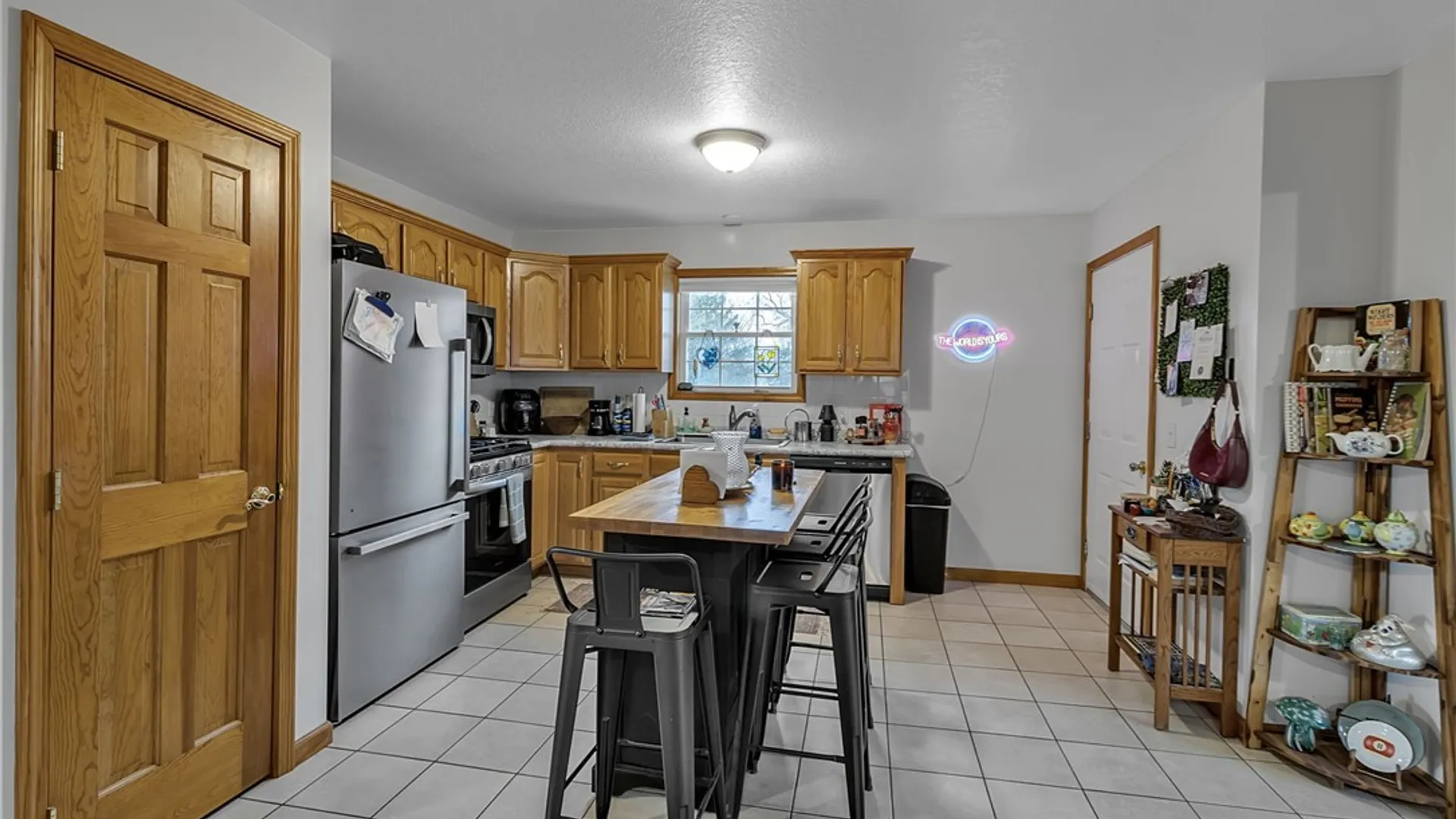 Property at 4996 Thurston Avenue, Hamburg, NY 14219 27