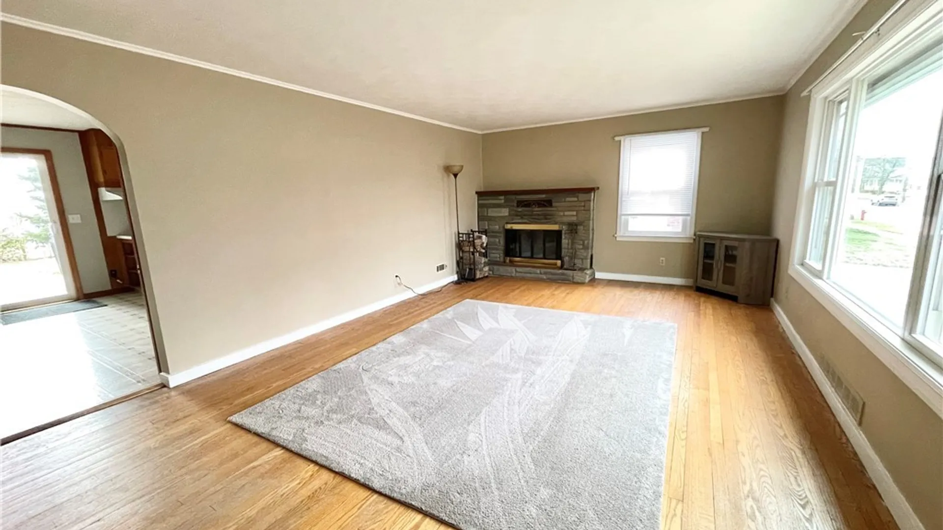 Property at 77 7th Street, Oswego, NY 13126 4