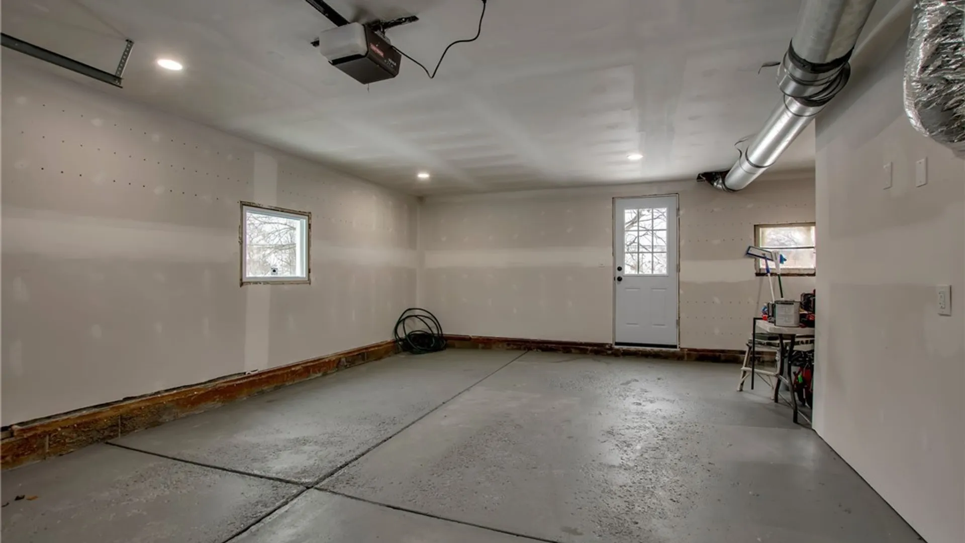 Property at 243 Lehn Springs Drive, Amherst, NY 14221 30