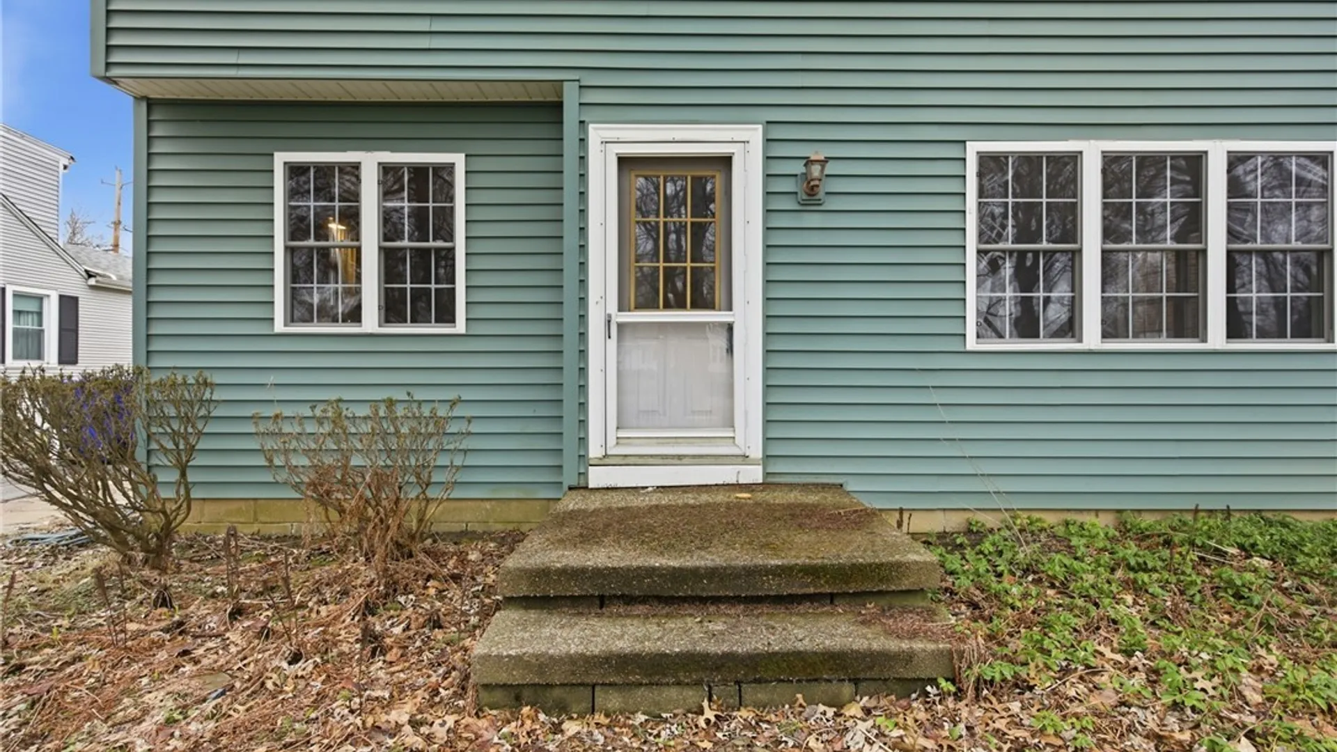 Property at 48 Century Drive, West Seneca, NY 14224 3
