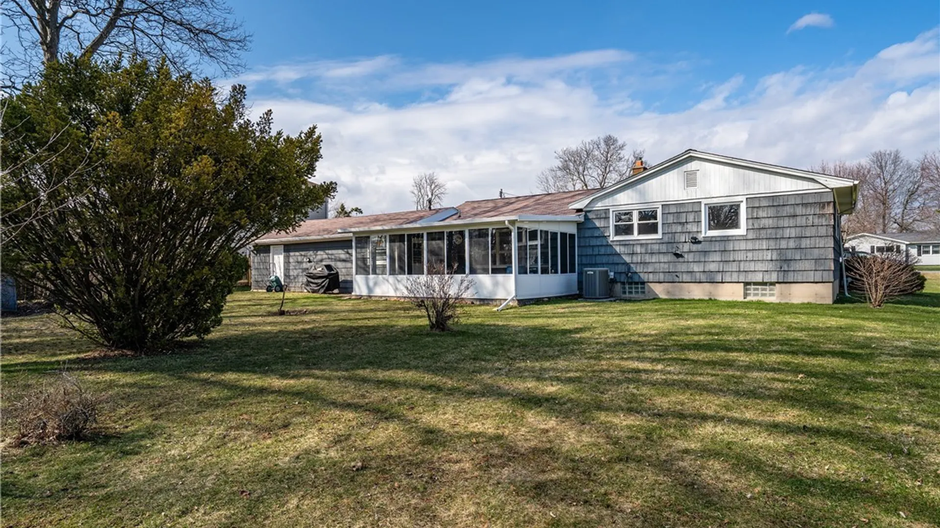 Property at 970 Elliott Drive, Lewiston, NY 14092 25