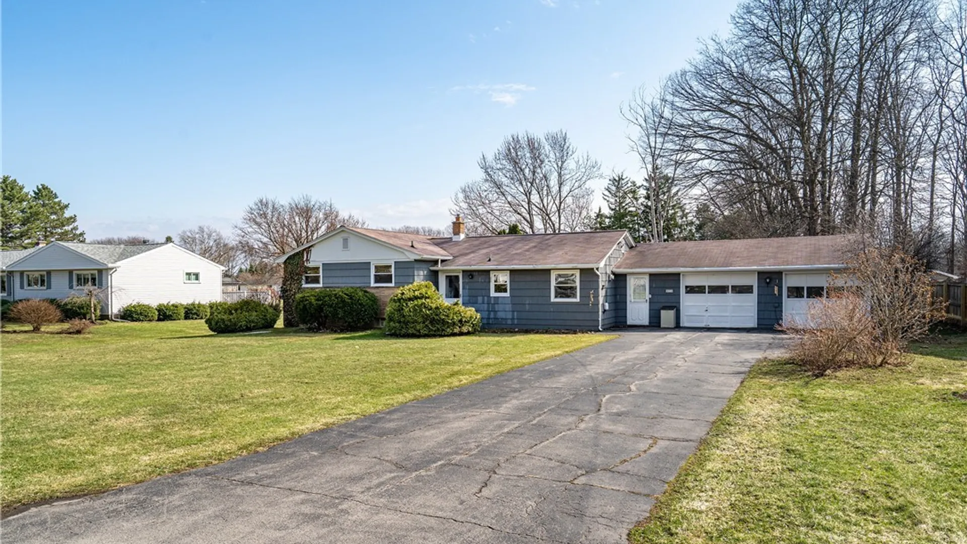 Property at 970 Elliott Drive, Lewiston, NY 14092 3