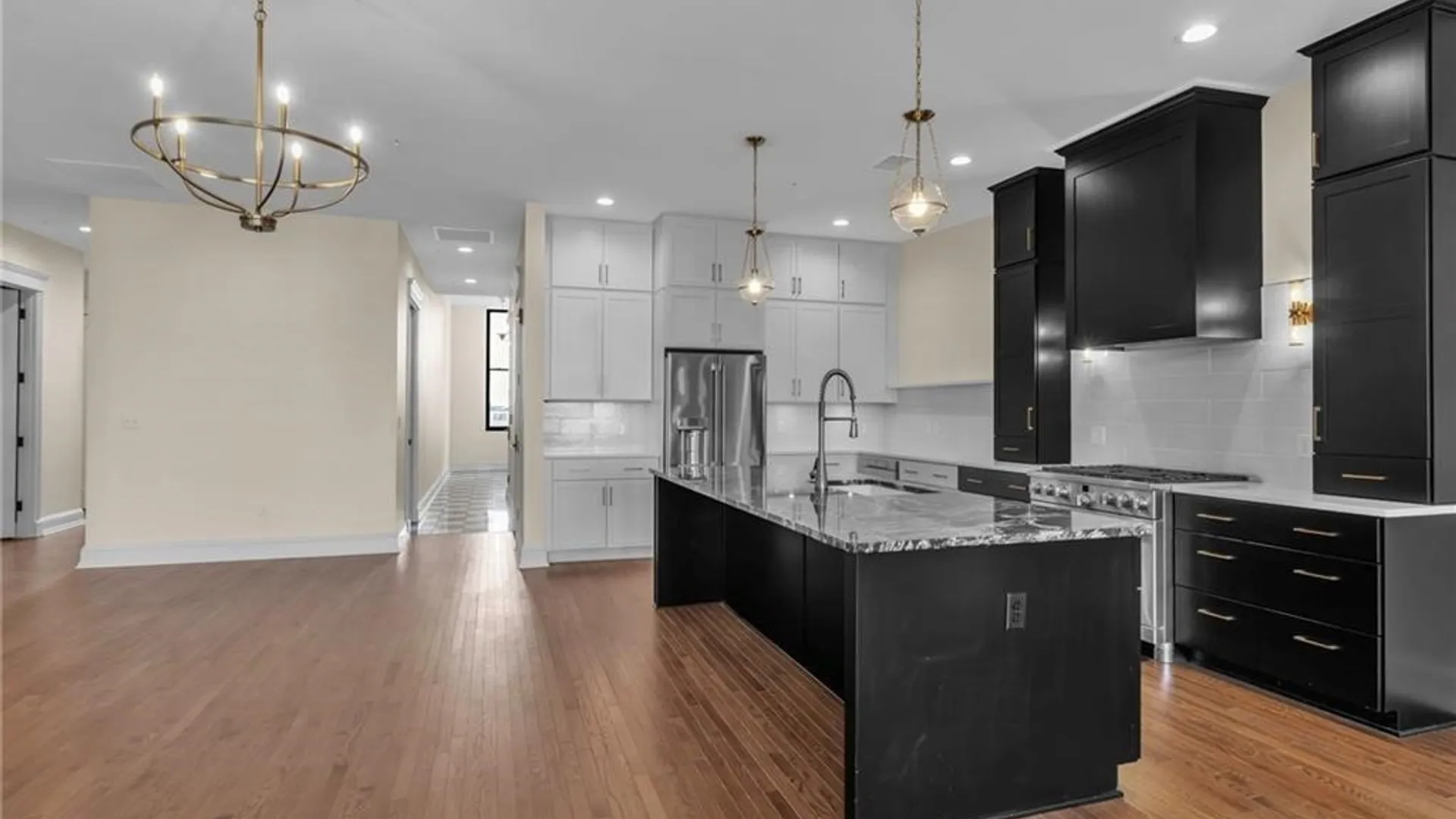 Property at 674 Main Street, Buffalo, NY 14202 13