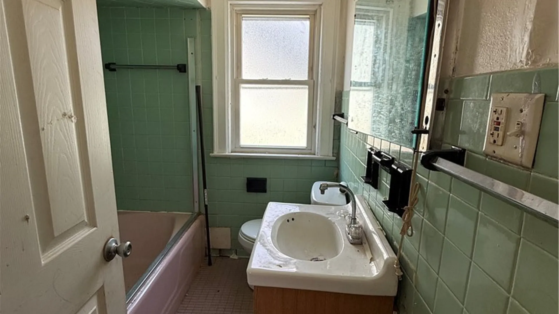Property at 4006 Deveaux Street, Niagara Falls, NY 14305 11