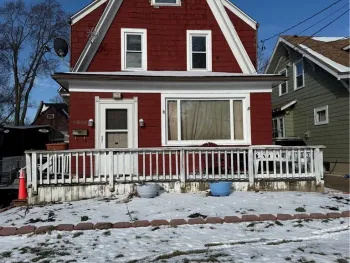 Property at 4006 Deveaux Street, Niagara Falls, NY 14305