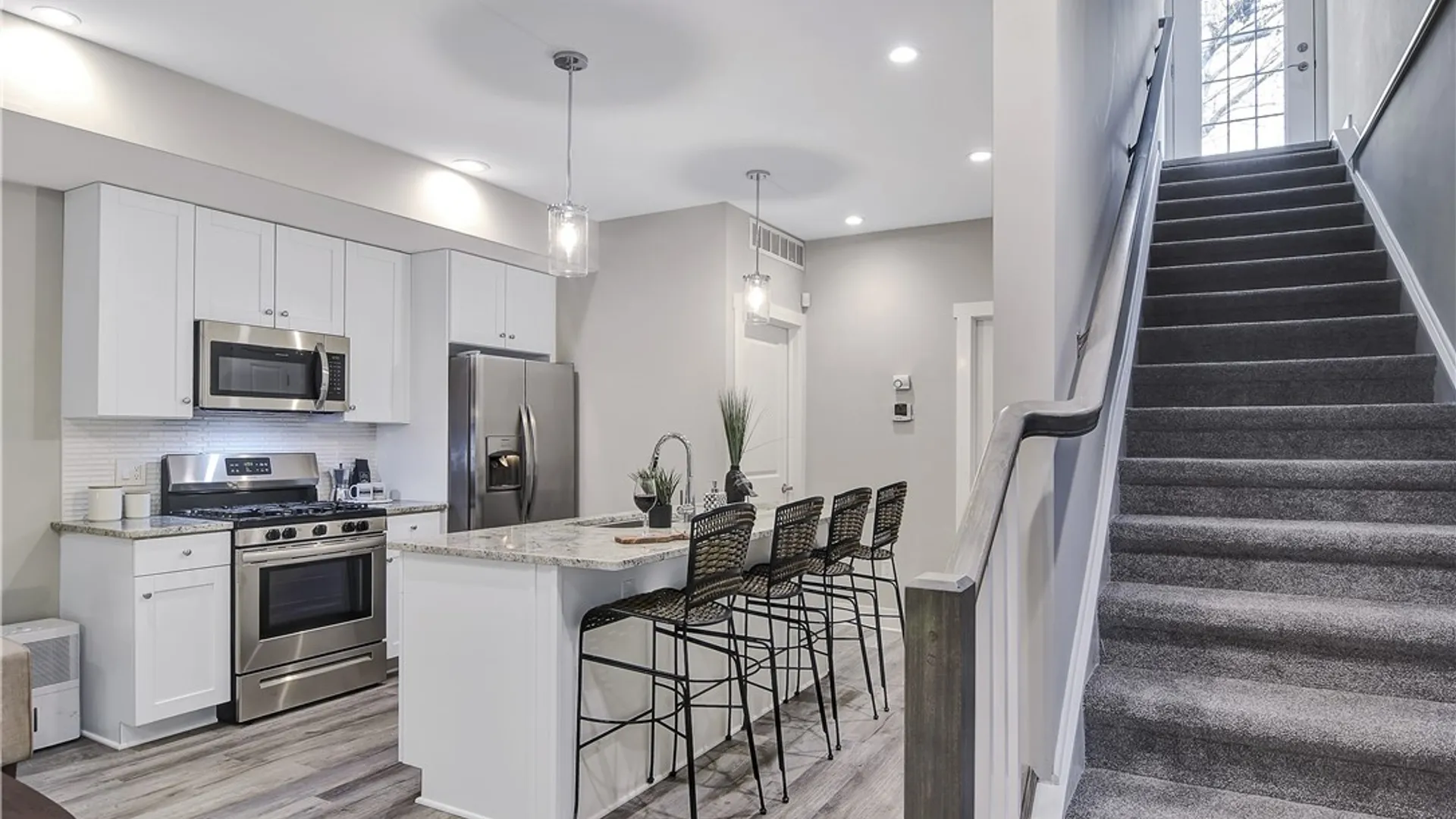 Property at 30 Horton Place, Buffalo, NY 14209 5