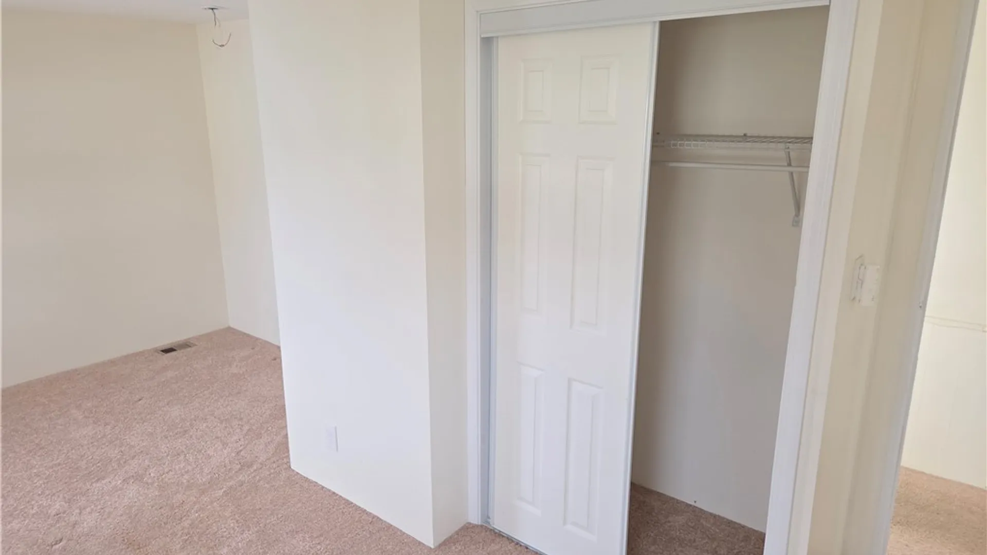 Property at 1020 Sunnyside, Niagara, NY 14304 11