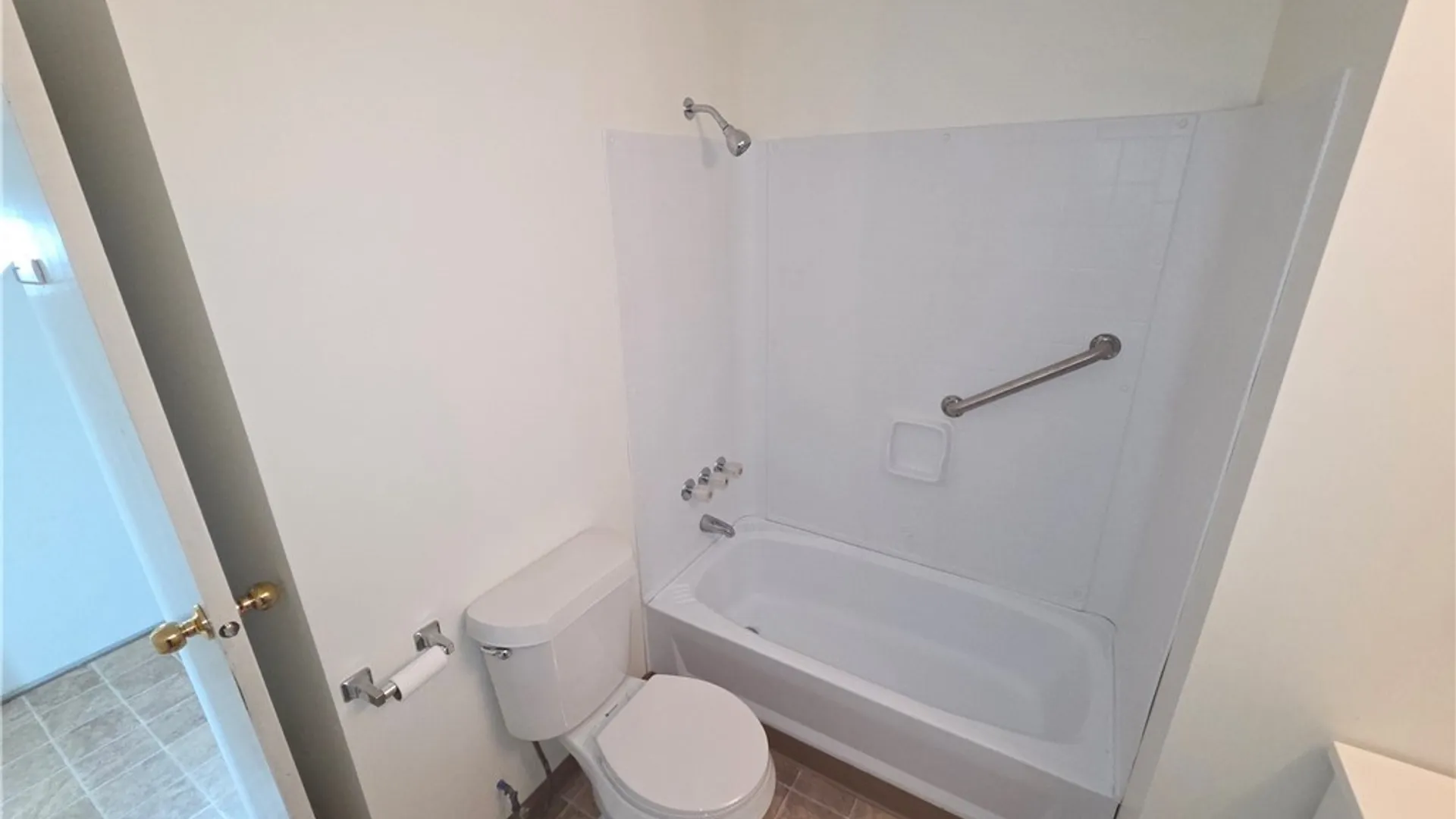 Property at 1020 Sunnyside, Niagara, NY 14304 15